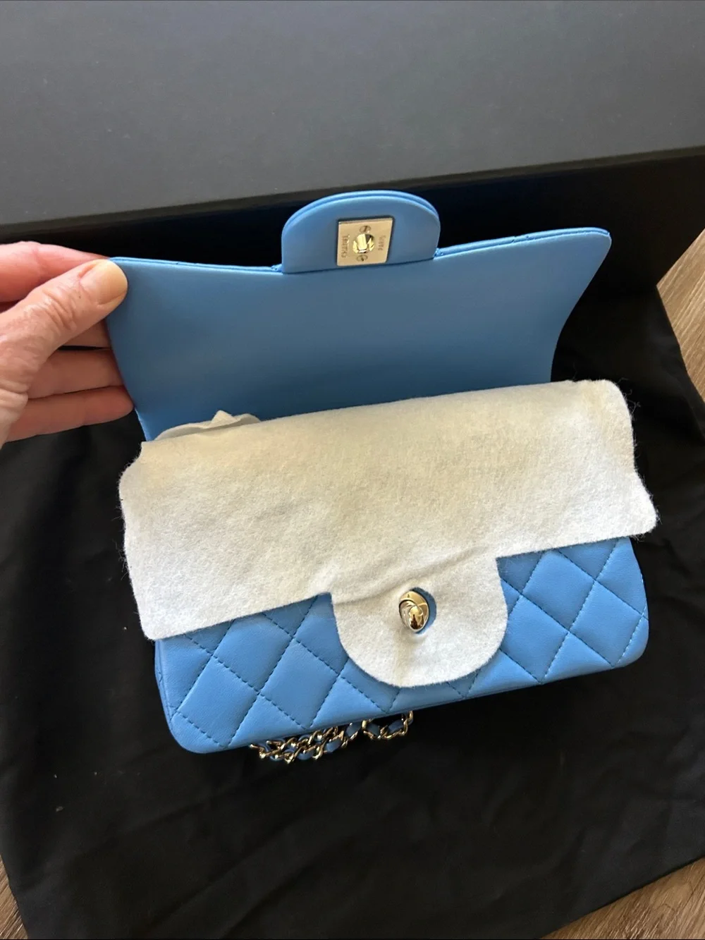 CHANEL new coco
